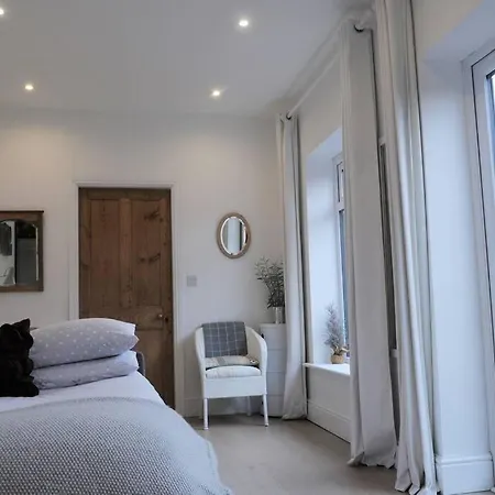 The Snug *